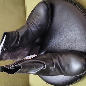 Wanda Panda women's leather slouchy ankle boots 7.5 new